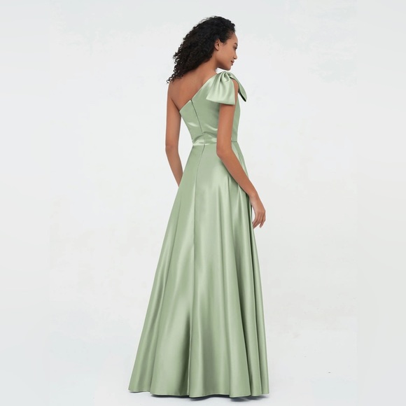 BABARONI SIGRID. One-Shoulder Long Satin Dresses With Pockets-Black - Picture 2 of 3